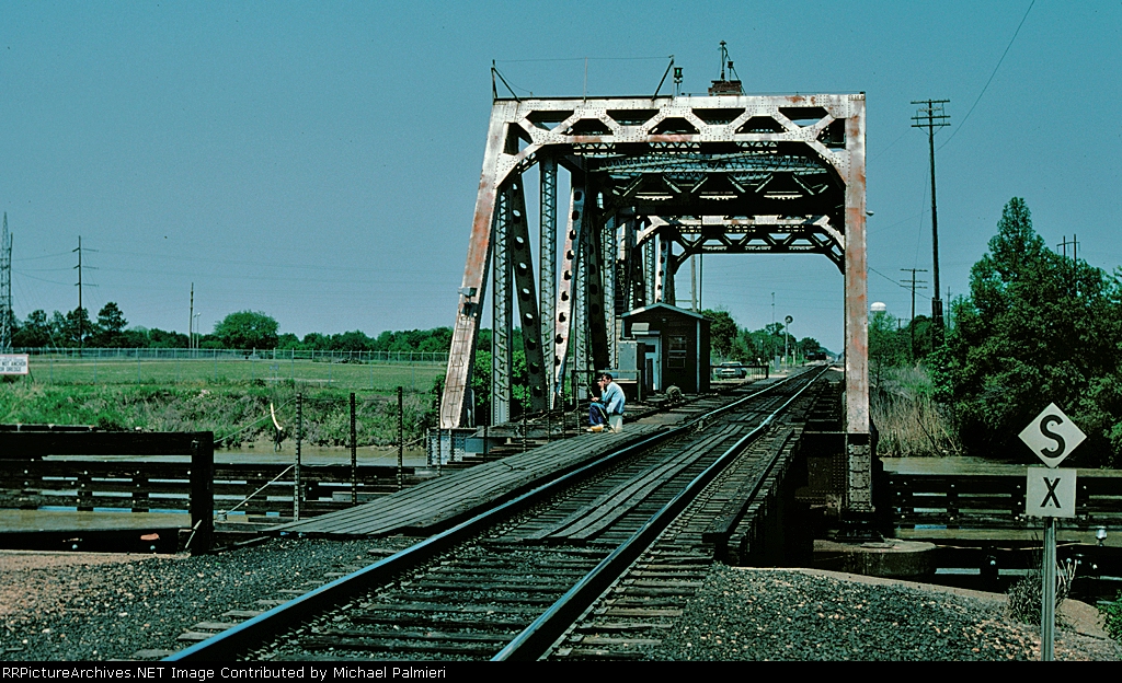 Charenton Canal Bridge